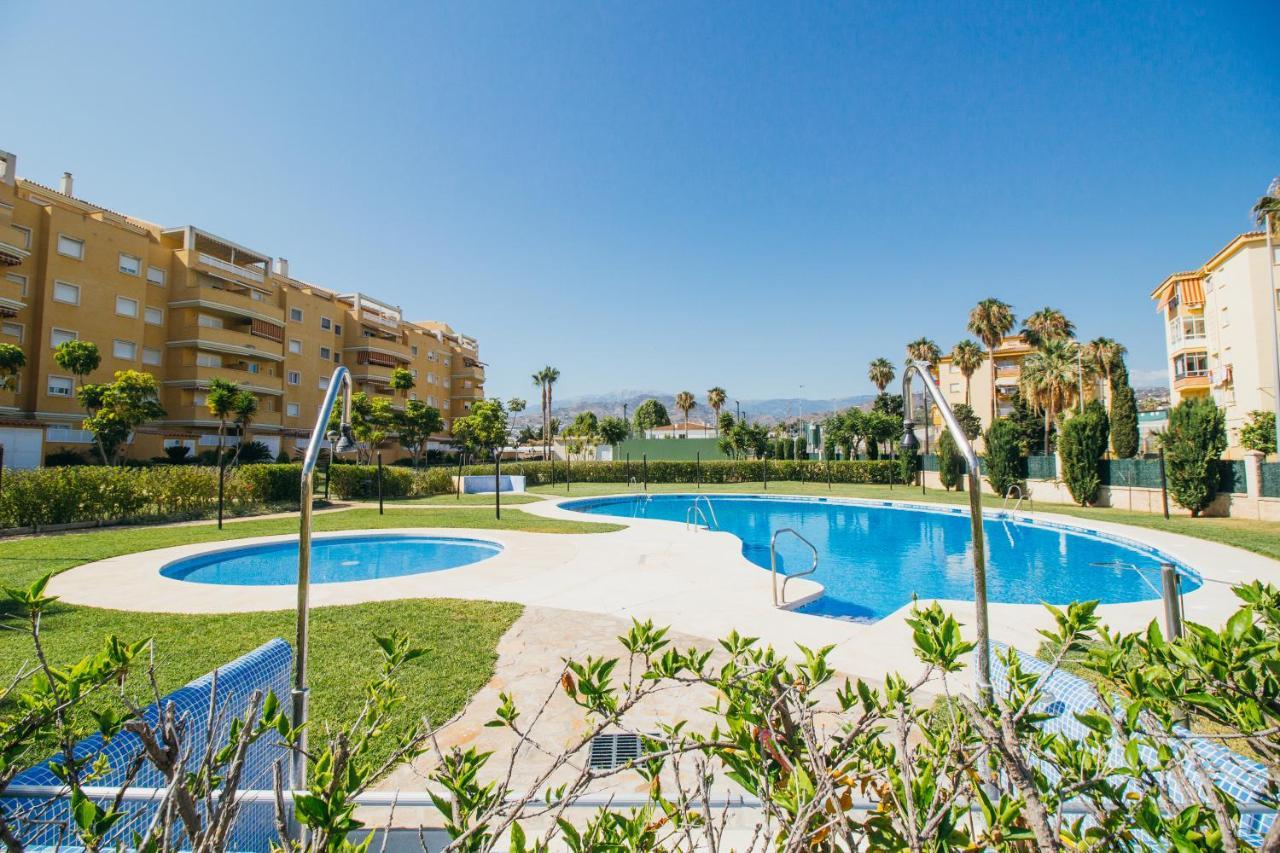 Espectacular Residencial En 2A Linea Piscina Tenis Algarrobo Costa Eksteriør billede