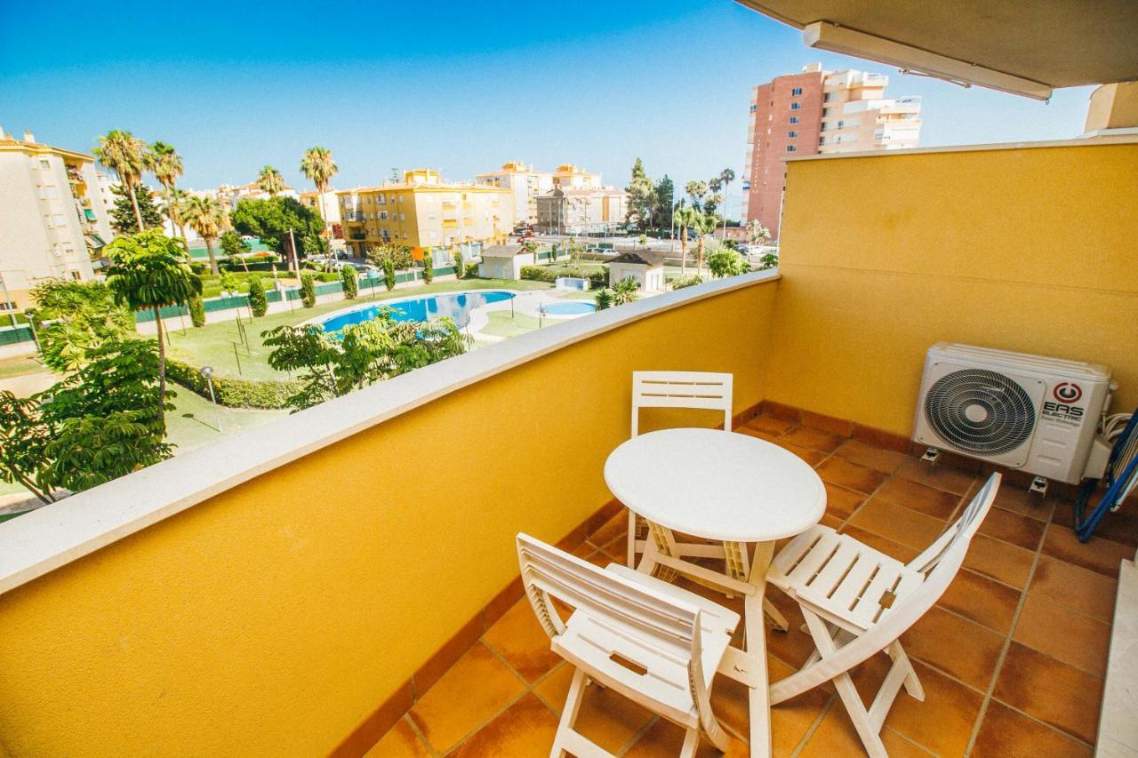 Espectacular Residencial En 2A Linea Piscina Tenis Algarrobo Costa Eksteriør billede