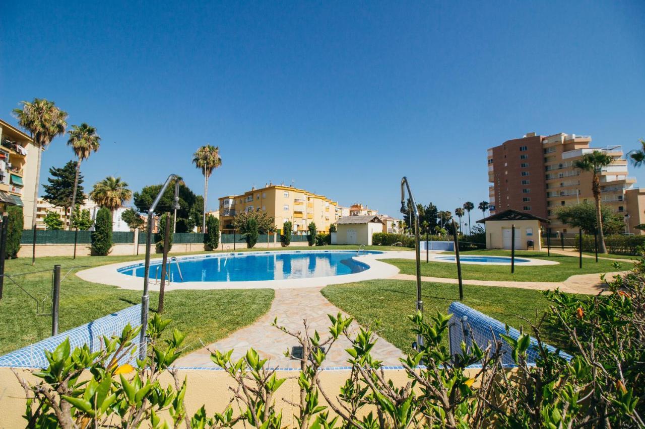 Espectacular Residencial En 2A Linea Piscina Tenis Algarrobo Costa Eksteriør billede